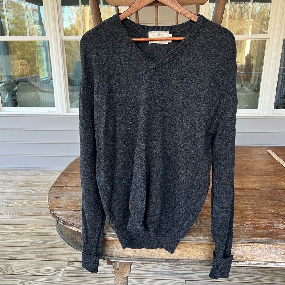 Vintage LL Bean Virgin LambsWool V-Neck Sweater Gray Made in USA XL Tall 1980s